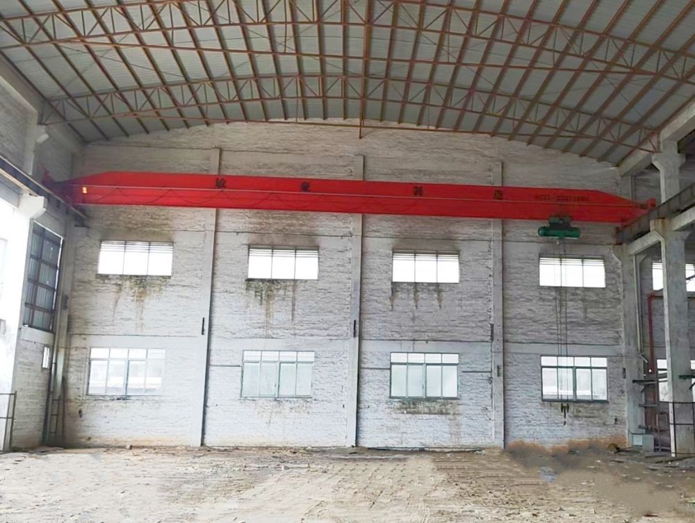 起重機、天車生產(chǎn)廠家，單梁起重機設計制造、安裝維修維保