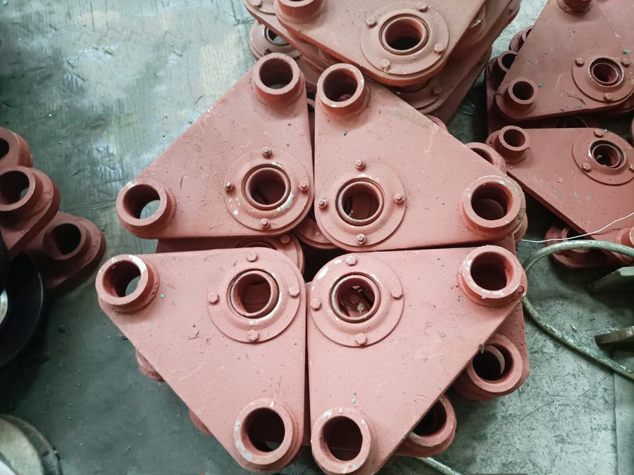 河南新鄉(xiāng)電動葫蘆配件、三角平衡梁