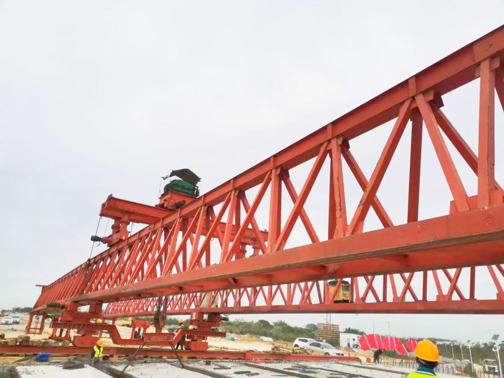 河南商丘架橋機(jī)租賃、路橋門(mén)機(jī)、提梁機(jī)租賃出租廠(chǎng)家服務(wù)