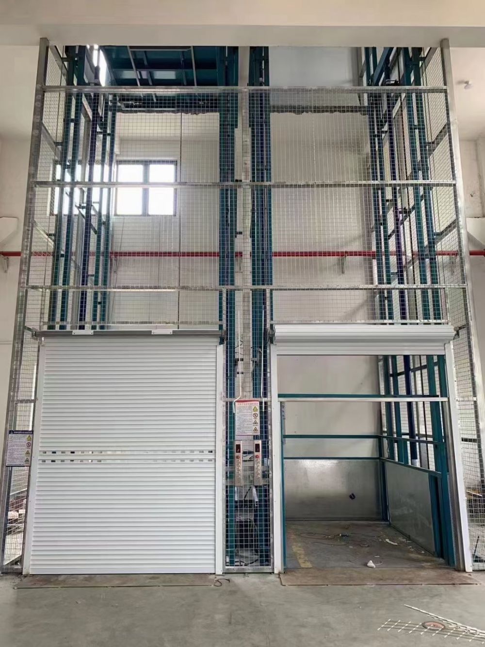 液壓升降平臺(tái)、鏈條導(dǎo)軌式液壓升降機(jī)、升降貨梯