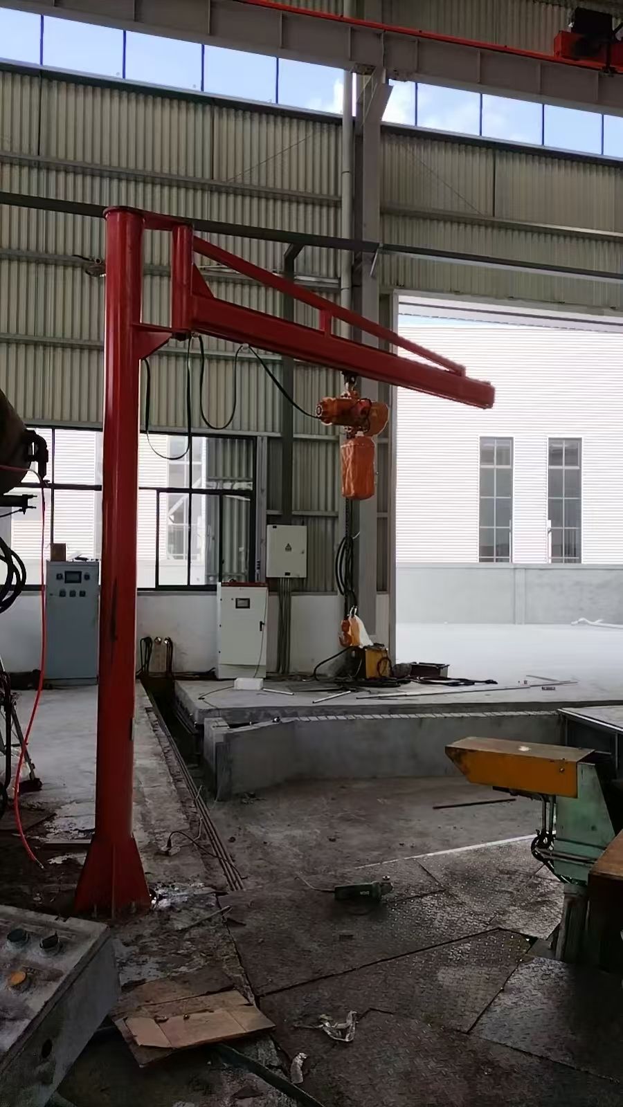 懸臂吊起重機(jī)、定柱式懸臂起重機(jī)