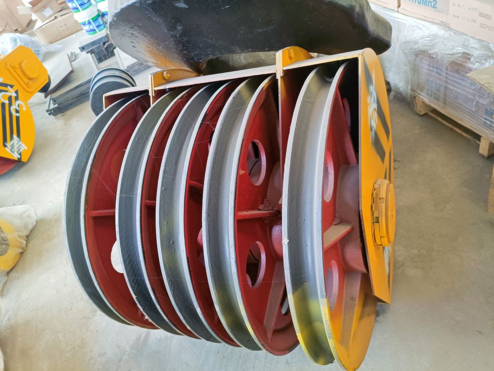 起重機吊鉤、行車大鉤、起重吊鉤吊具夾鉗夾具設(shè)計制造、安裝維修