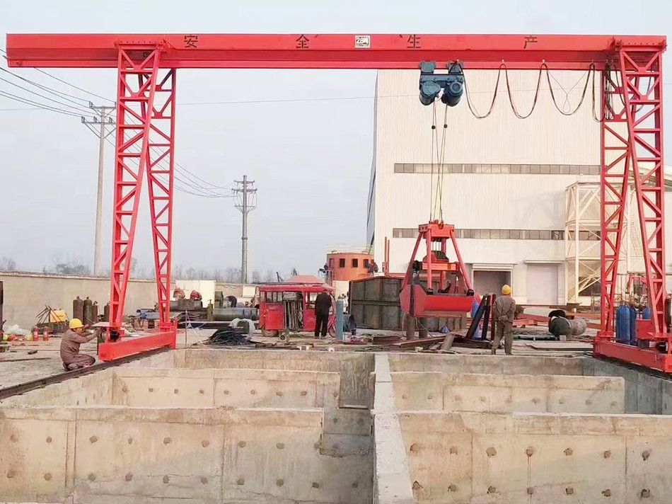 山西呂梁抓斗吊、MHZ型電動單梁抓斗門式起重機生產(chǎn)廠家，安裝維修