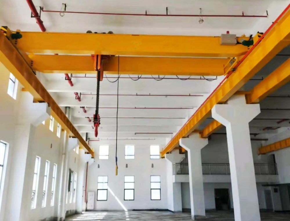 西安起重機(jī)廠家品牌、LH型電動(dòng)葫蘆雙梁橋式起重機(jī)