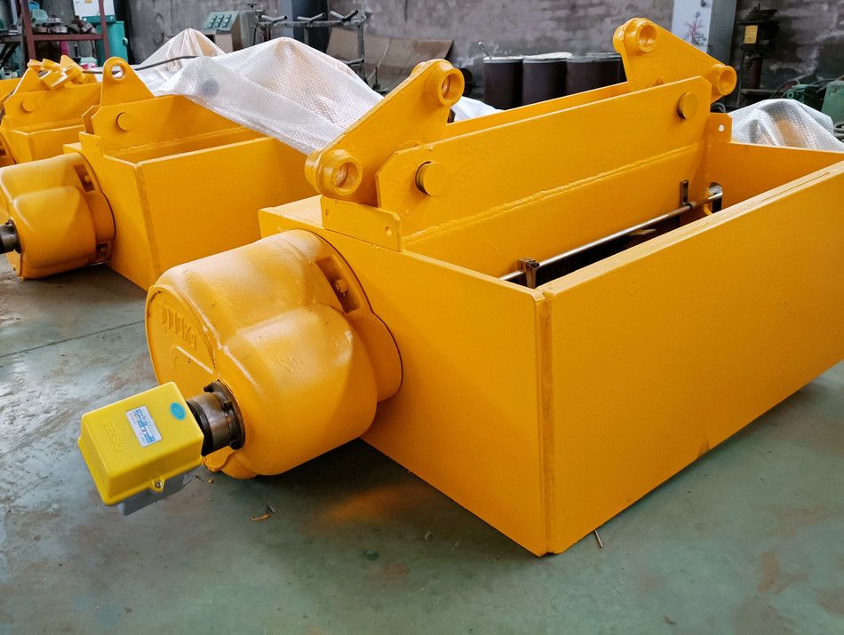 成都電動(dòng)葫蘆，耐酸堿耐腐蝕電動(dòng)葫蘆生產(chǎn)廠家、設(shè)計(jì)制造