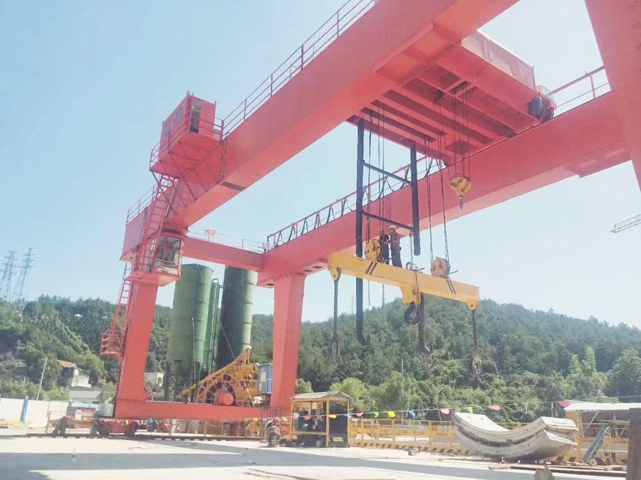 遼寧大連地鐵龍門(mén)吊、地鐵出渣機(jī)廠家銷(xiāo)售、生產(chǎn)制造、安裝拆卸遷移