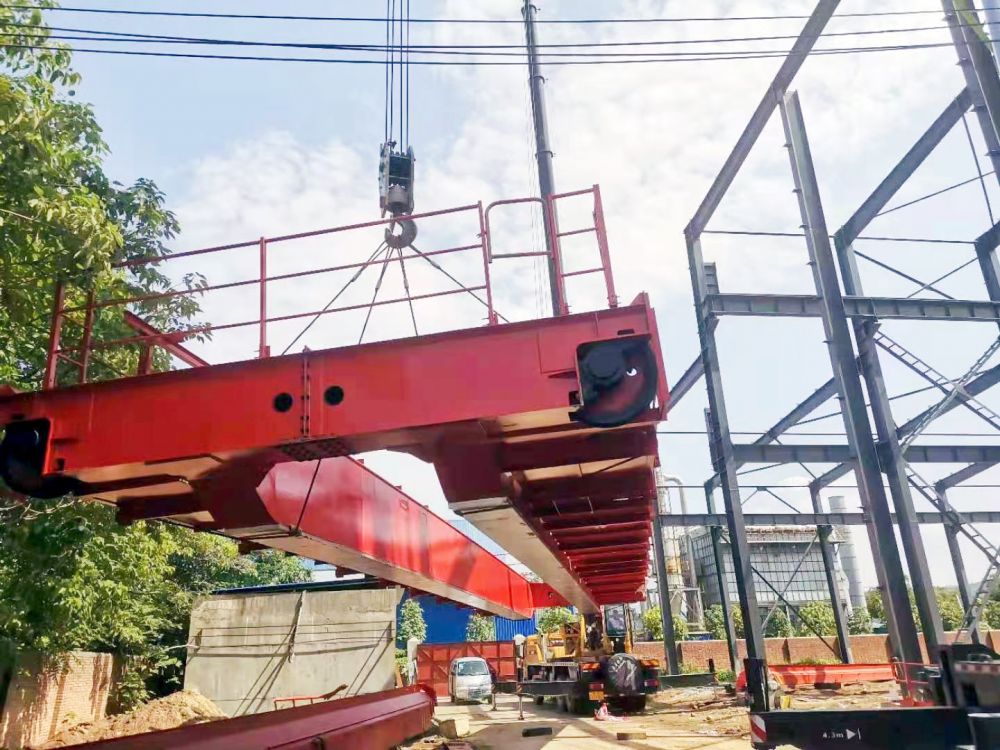 湖州天車、吊機(jī)廠家銷售、雙梁橋式起重機(jī)的型號有哪些？