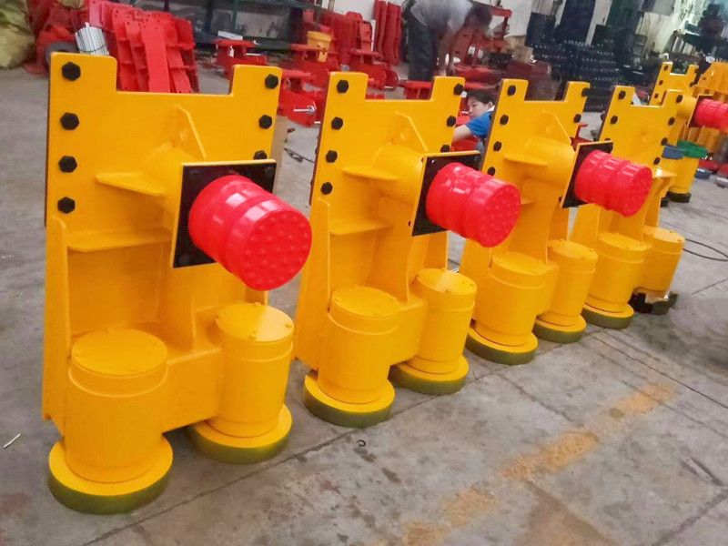 橋式門式起重機(jī)防脫軌裝置、起重機(jī)安全保護(hù)裝置