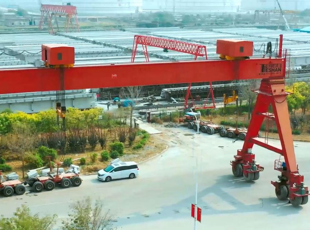 四川遂寧輪胎式門式起重機、提梁機、路橋門機龍門吊廠家銷售安裝維修