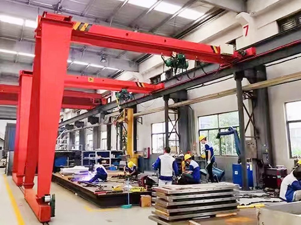 臨汾龍門吊、BMH型半腿單梁門式起重機(jī)廠家銷售、安裝維修