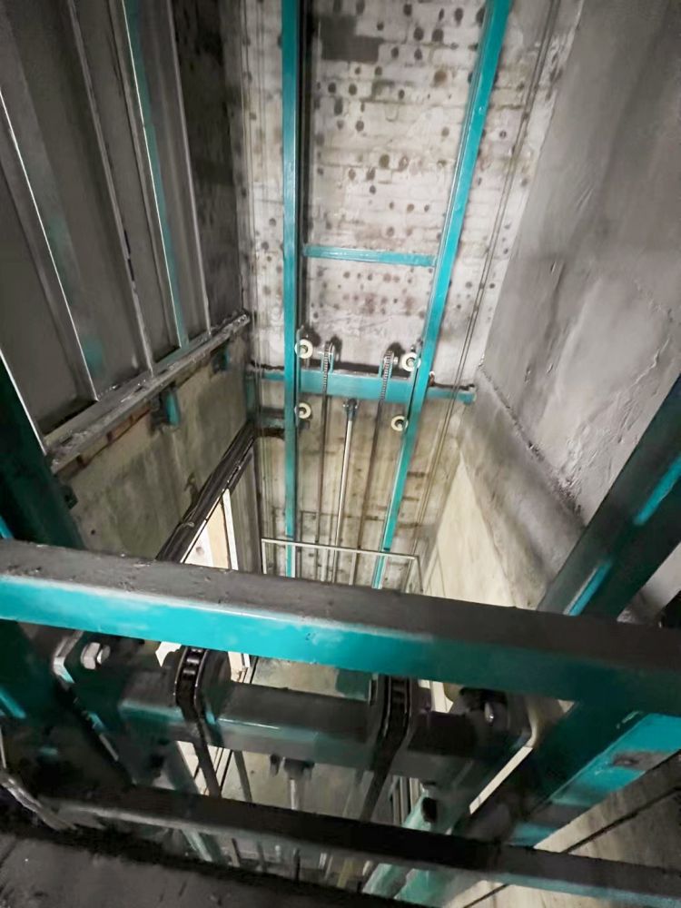 湖南升降機、衡陽升降平臺貨梯廠家銷售安裝維修