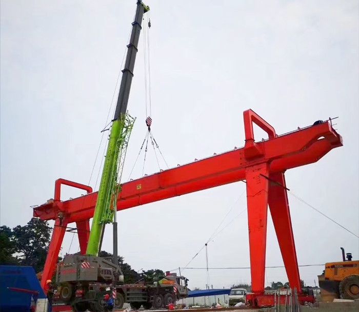 龍門吊制造安裝.jpg 龍門吊制造安裝.jpg