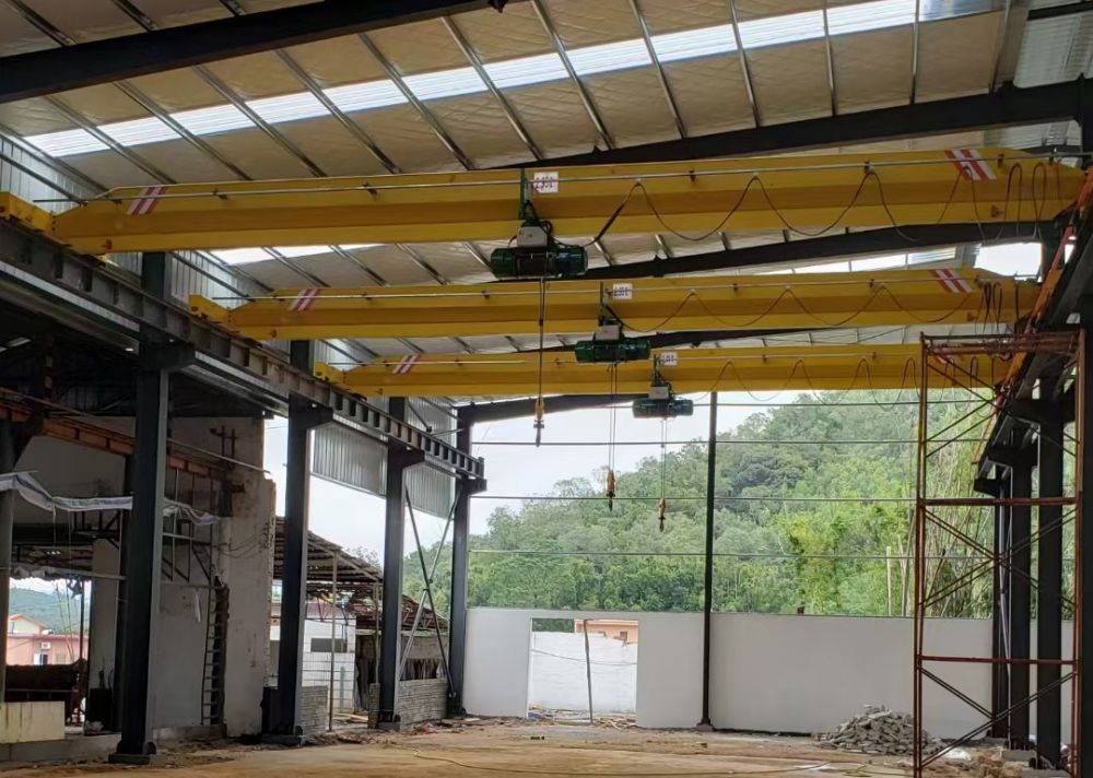 新疆和田起重機(jī)廠家、型號(hào)、參數(shù)、電動(dòng)單梁起重機(jī)制造安裝維修