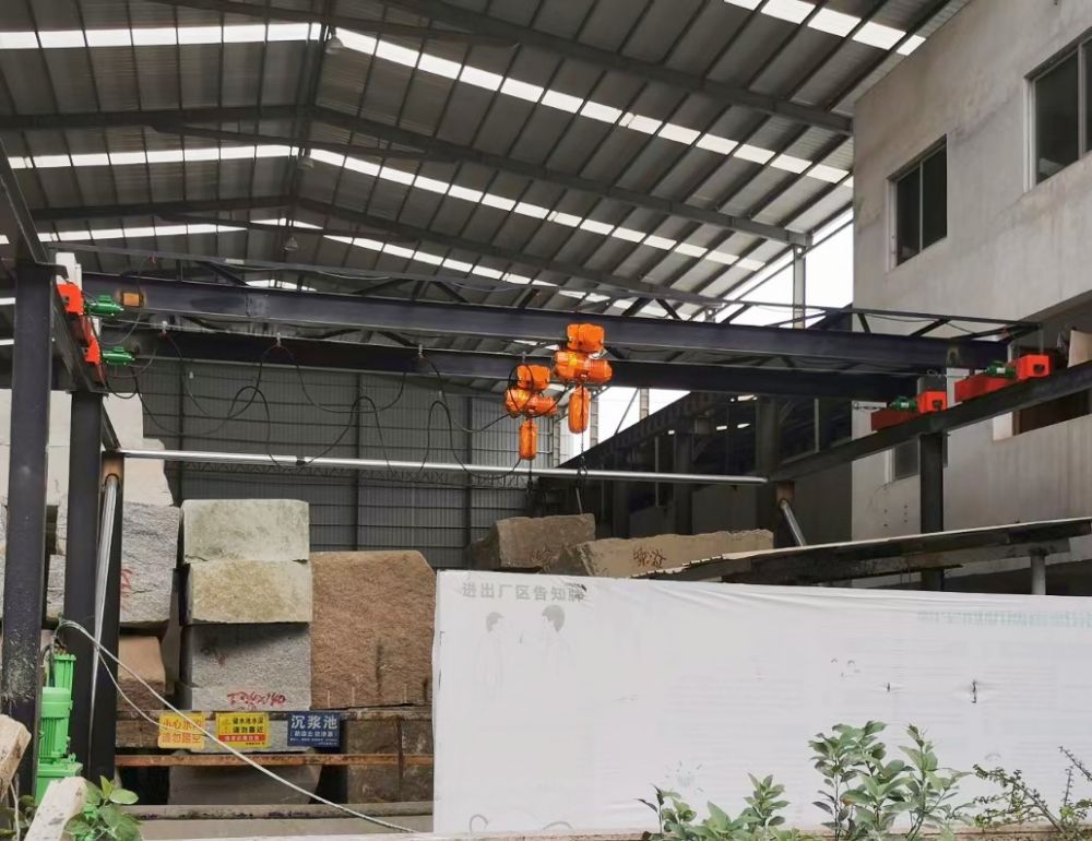 簡易起重機、非標(biāo)起重機、簡易電動單梁起重機生產(chǎn)制造、安裝維修