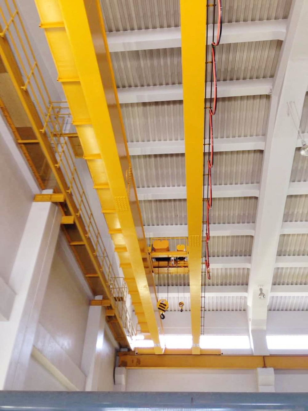 太原起重機廠家銷售、電動雙梁橋式起重機供貨、安裝