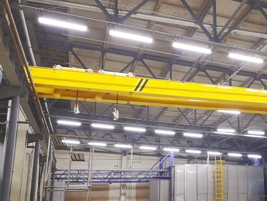 重慶起重機(jī)械、LHE型電動(dòng)葫蘆雙小車雙梁橋式起重機(jī)