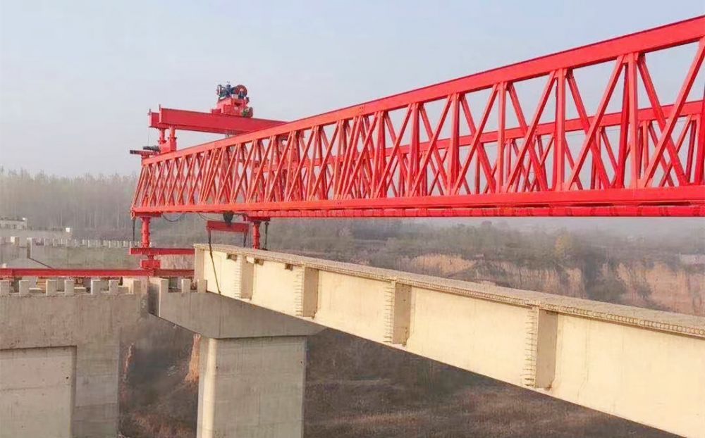 山西架橋機(jī)租賃廠家服務(wù)、路橋門機(jī)、提梁機(jī)、龍門吊租賃安裝搬遷維修