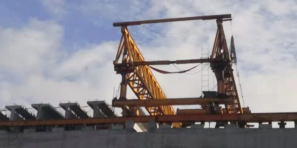 架橋機(jī)租賃、公路鐵路高鐵架橋機(jī)租賃出租、搬遷運(yùn)輸安裝