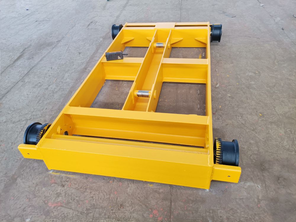 新鄉(xiāng)起重運(yùn)行小車(chē)、0.5~60t環(huán)鏈葫蘆臺(tái)車(chē)廠家批發(fā)