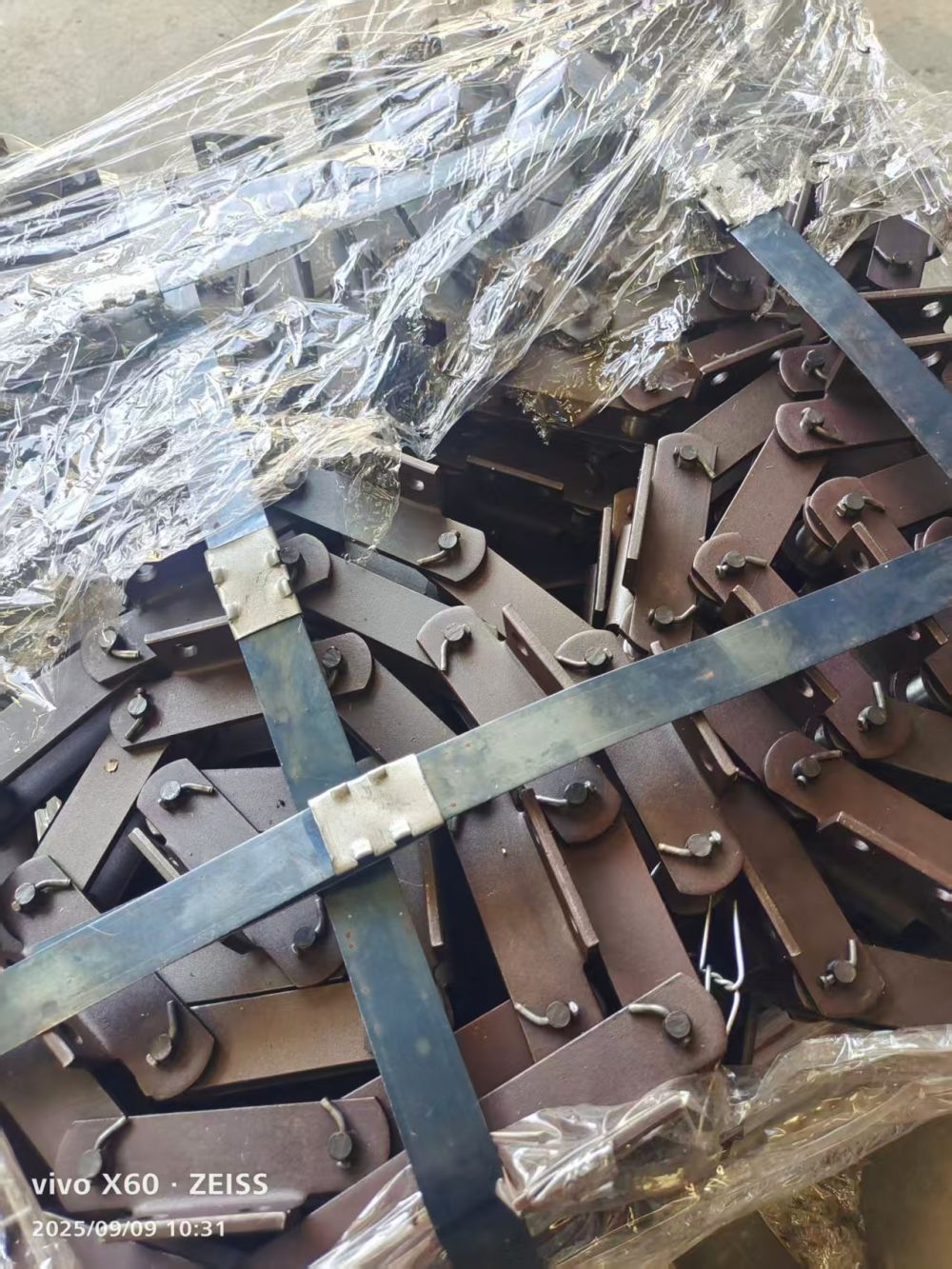 斗式提升機(jī)錳鋼材質(zhì)鏈條 起重兩條生產(chǎn)廠家