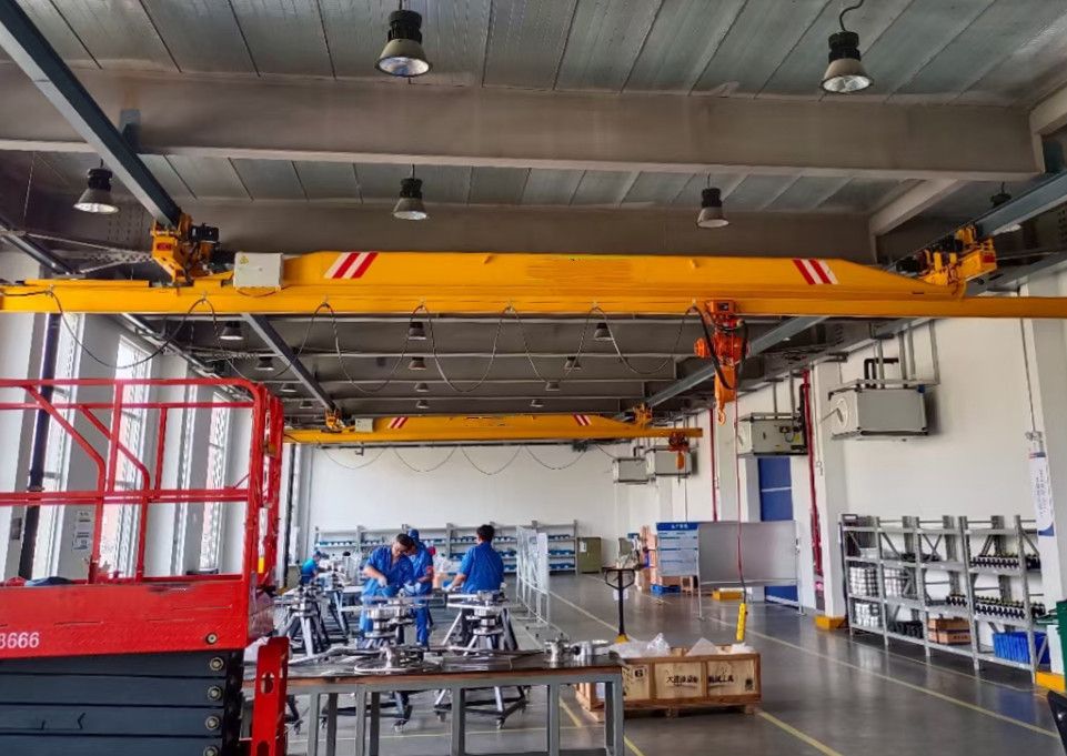 鄭州橋式起重機(jī)、LX型電動(dòng)懸掛起重機(jī)廠家直銷