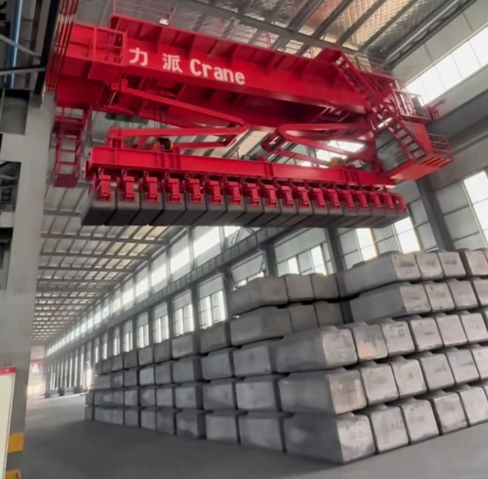 力派起重機(jī)、堆垛電車、堆垛起重機(jī)、鋁電解多功能機(jī)組