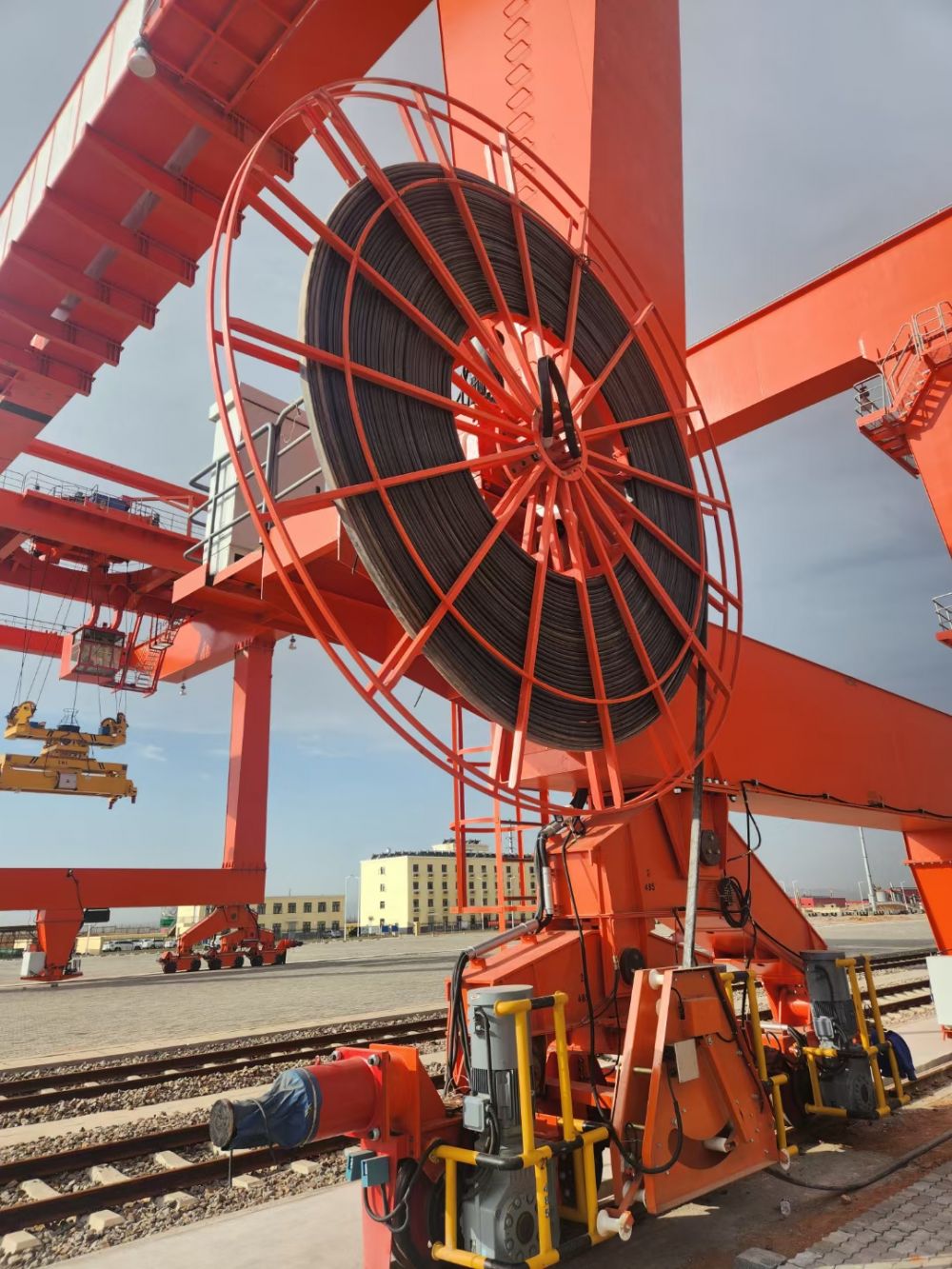 龍門吊、港機、門式起重機電纜卷筒型號規(guī)格、技術參數(shù)