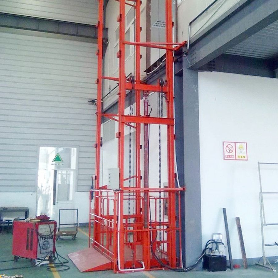 山東臨沂升降機(jī)、載貨平臺(tái)、鏈條導(dǎo)軌式升降機(jī)廠家銷售