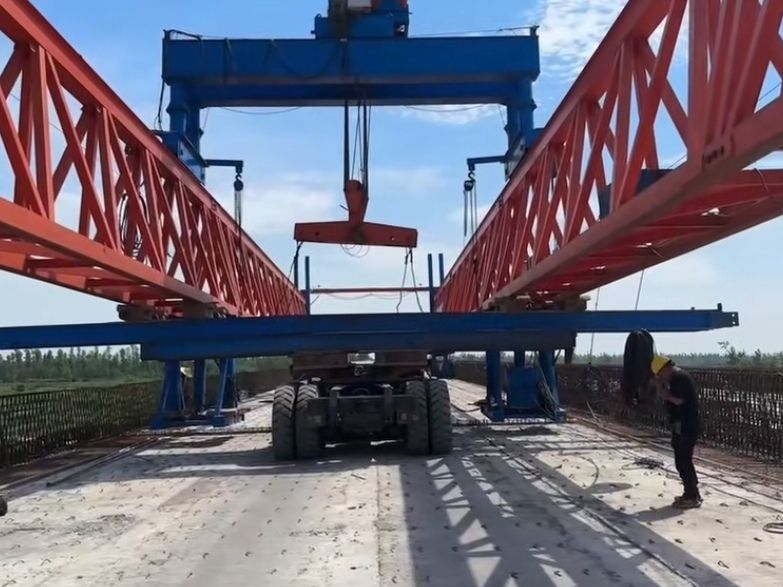 河北架橋機(jī)生產(chǎn)廠家、新舊架橋機(jī)制造、租賃、安裝服務(wù)報(bào)價(jià)