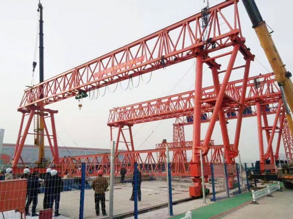 揭陽(yáng)雙梁門式起重機(jī)、龍門吊、提梁機(jī)、路橋門機(jī)廠家、型號(hào)、價(jià)格