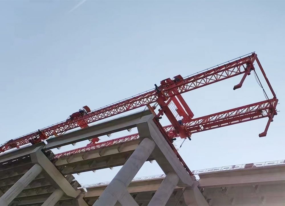 架橋機租賃、高鐵、鐵路、公路橋梁架橋機、架橋龍門吊出租租賃服務(wù)