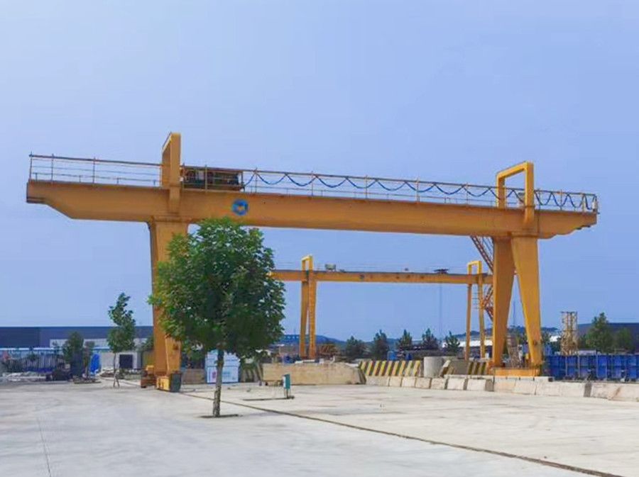 大連門式起重機、大連龍門吊、大連雙梁門式起重機