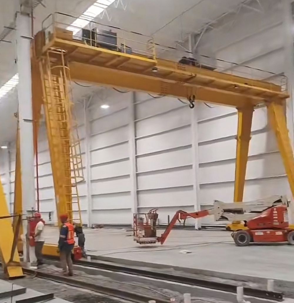 浙江寧波龍門吊、電動(dòng)單雙梁門式起重機(jī)