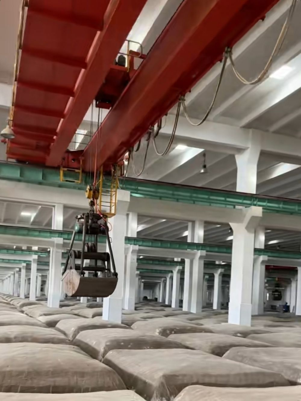 電動抓斗橋式起重機、西安起重機廠家、價格