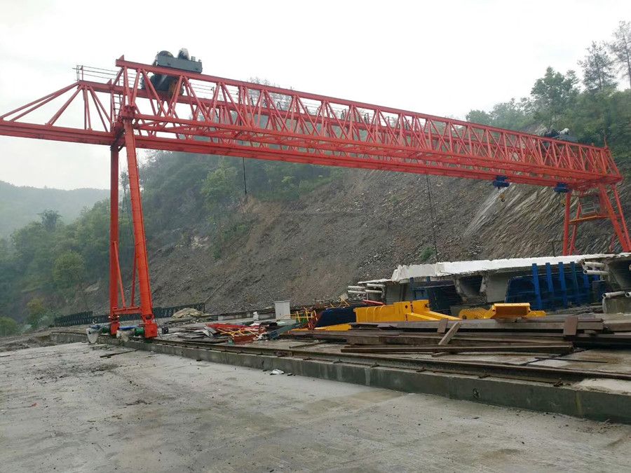 陜西路橋工程門機、陜西提梁機、工程門式起重機