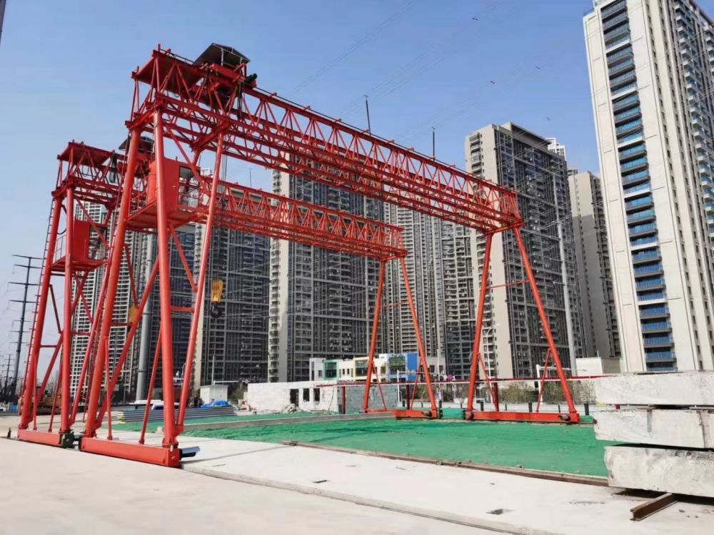 MG型路橋?qū)Ｓ瞄T式起重機 (2)