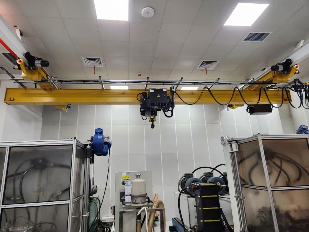 浙江溫州歐式歐標(biāo)起重機、新型電動單梁懸掛起重機