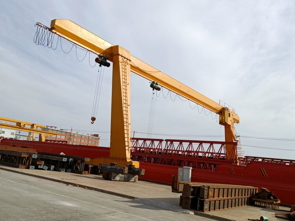 門式起重機(jī)、龍門吊廠家、型號(hào)、單梁門式起重機(jī)設(shè)計(jì)制造、安裝維修