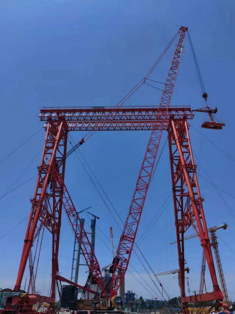 提梁機、架橋起重機、路橋門機、工程龍門吊租賃出租廠家、電話、價格
