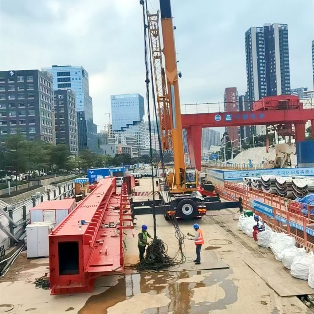 龍門吊租賃出租、提梁機、門式起重機安裝移裝搬遷、大修改造維修維保