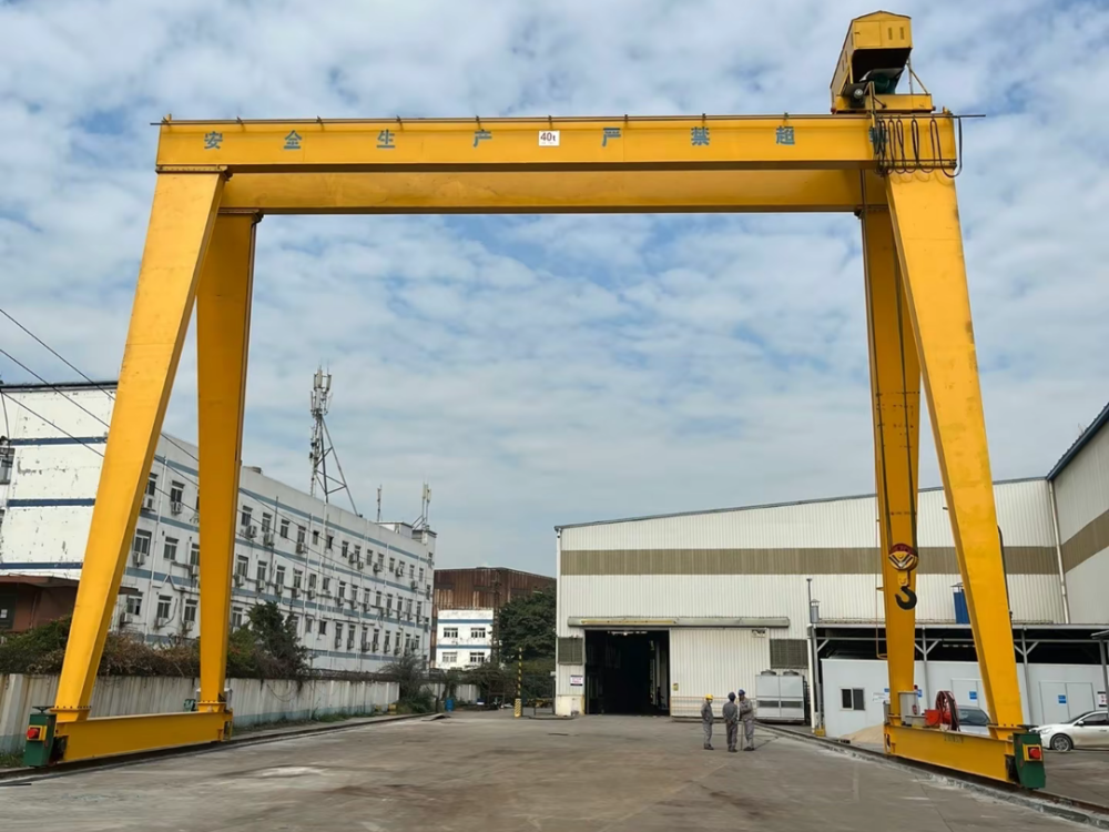 MG型單小車雙梁門式起重機、ME型雙小車門式起重機、龍門吊