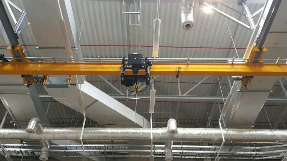 河南起重機(jī)，電動(dòng)歐式新型單梁懸掛起重機(jī)
