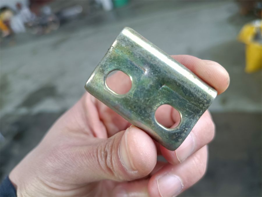 鋼絲繩式電動葫蘆壓繩板、鋼絲繩壓板