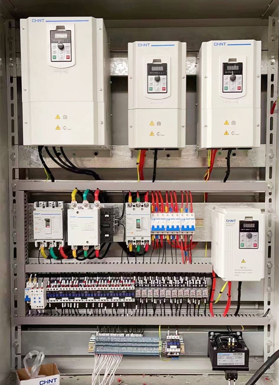 河南起重電氣生產(chǎn)廠家、起重機電氣控制箱柜定制批發(fā)