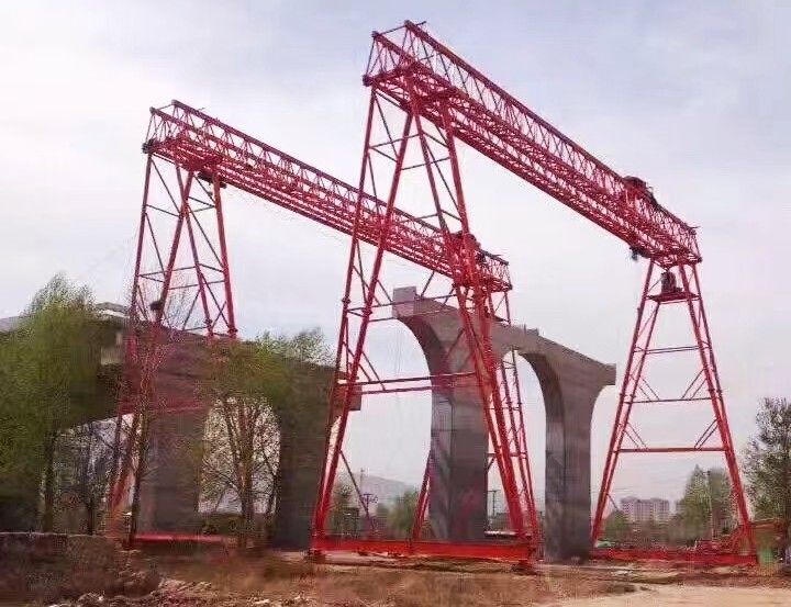 提梁門(mén)式起重機(jī)、架橋龍門(mén)吊、工程龍門(mén)吊、路橋門(mén)機(jī)