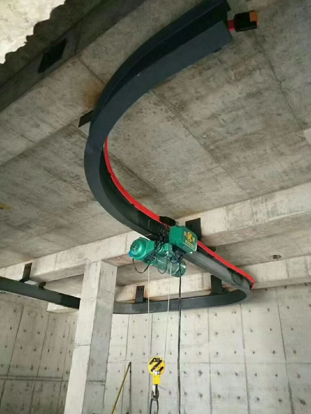 電動葫蘆廠家、型號、彎道電動葫蘆安裝維修服務