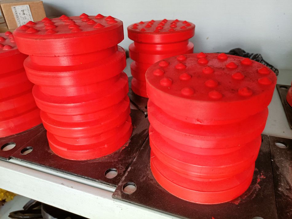 長垣起重配件PU緩沖器，長垣聚氨酯緩沖器廠家供貨