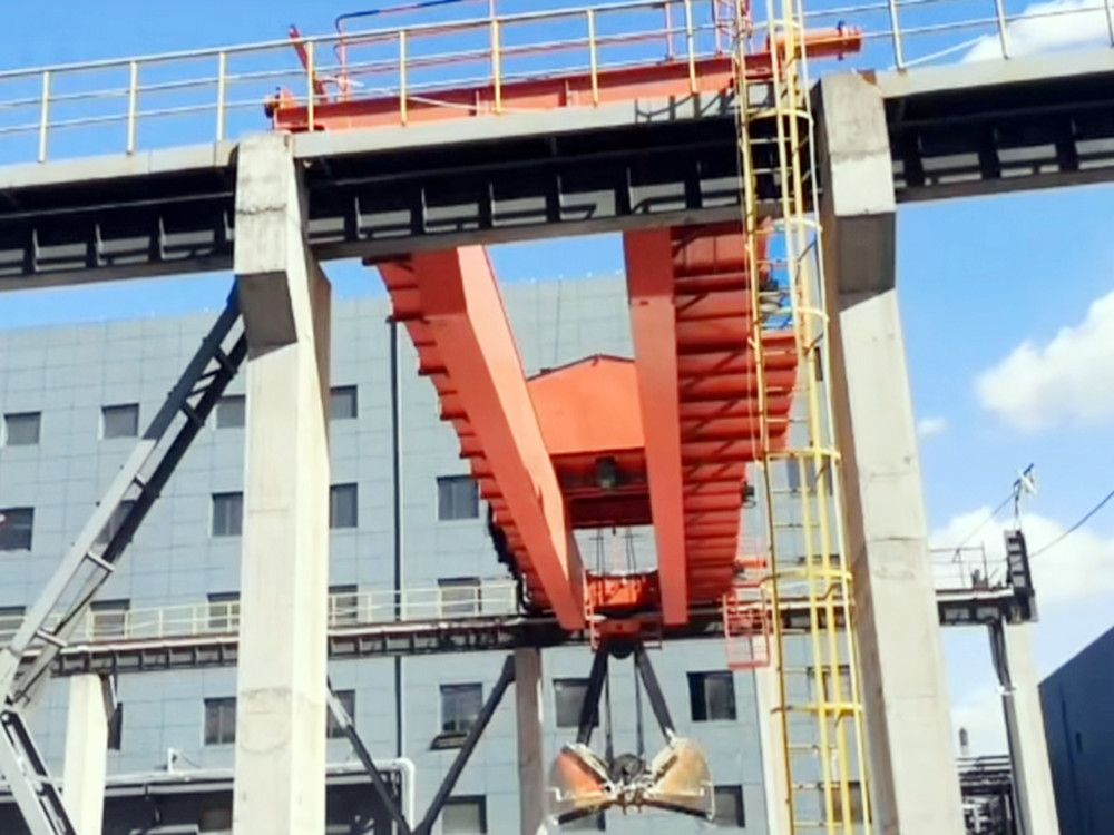 抓斗橋式起重機(jī)、全自動(dòng)抓斗吊機(jī)、天車、行吊安裝改造、維修維保