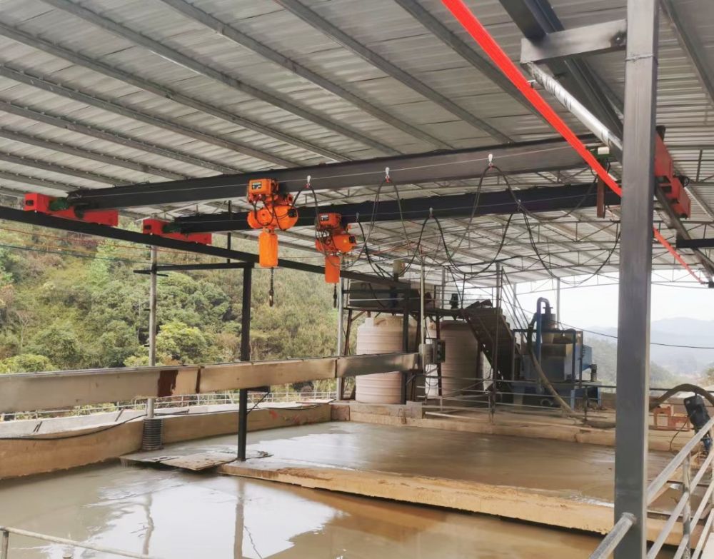 商丘起重機(jī)、簡易單雙梁起重機(jī)現(xiàn)場制作、安裝調(diào)試、配件批發(fā)