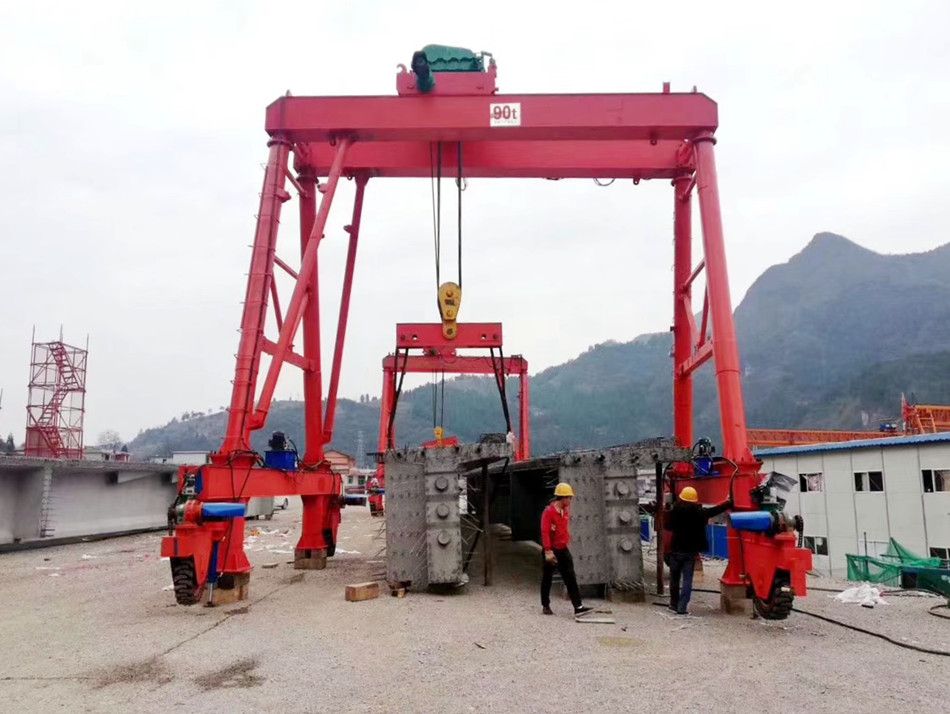 山西提梁機(jī)、輪胎式提梁機(jī)龍門吊生產(chǎn)廠家、設(shè)計(jì)制造